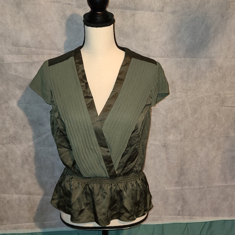 Peplum bebe top